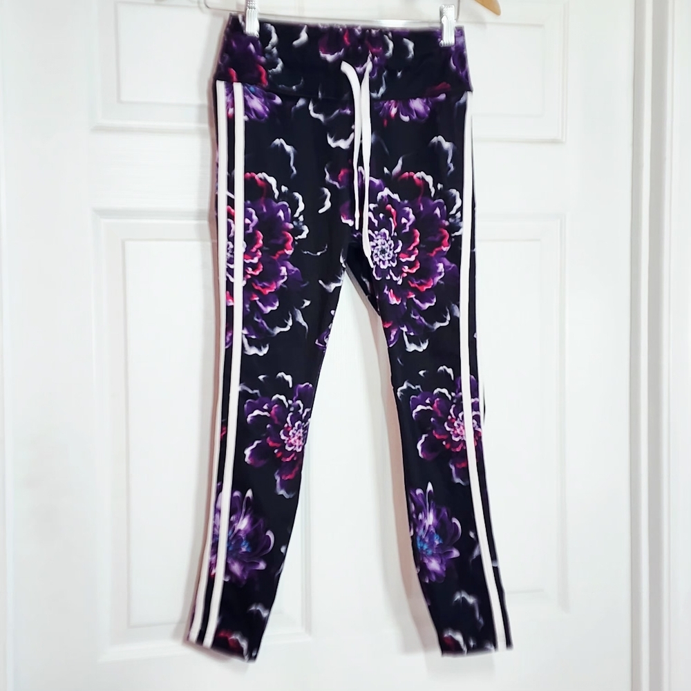 Avia Women's Athletic 7/8 Leggings Size S Black Floral Print - Picture 3 of 6